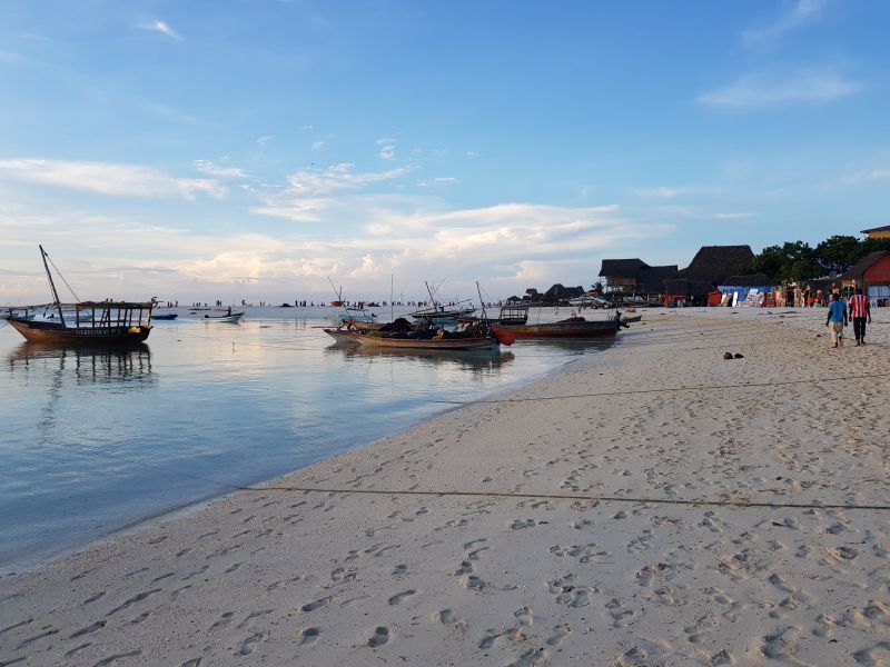 Nungwi Beach on Zanzibar island 桑給巴尔岛北的南威滩