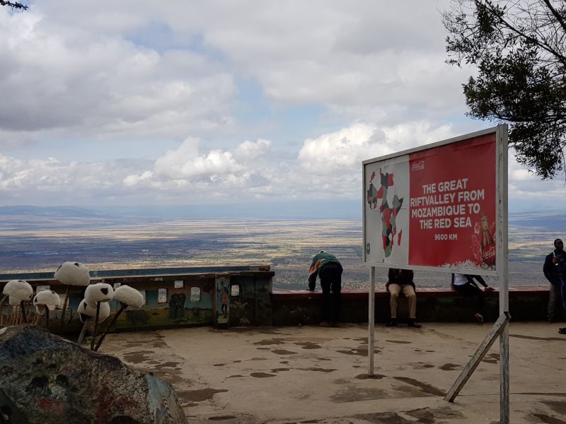 Rift Valley, on the way to Masai mara 到马赛马拉路经的裂谷