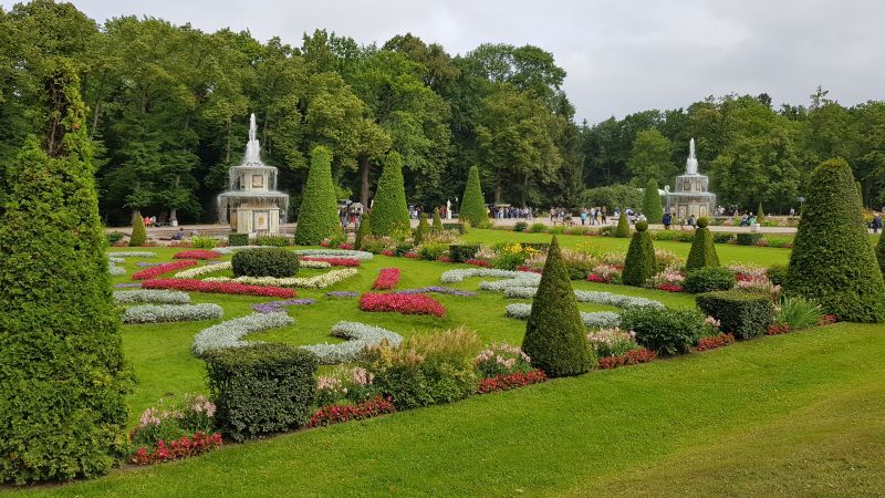 Peterhof Palace garden 彼得霍夏宫花园