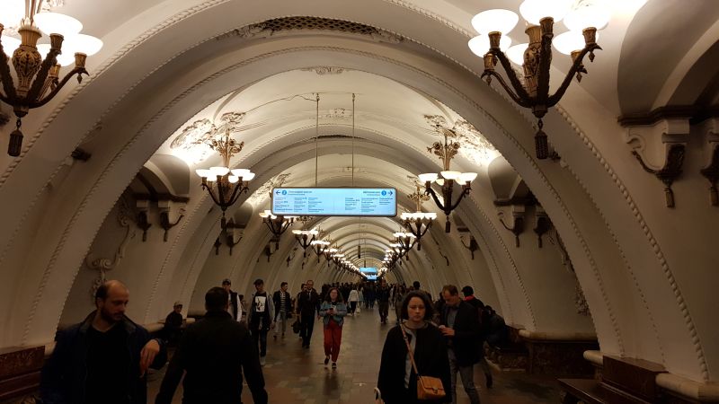 Artistic St. Petersburg subway station 艺术特色圣彼德堡地铁站