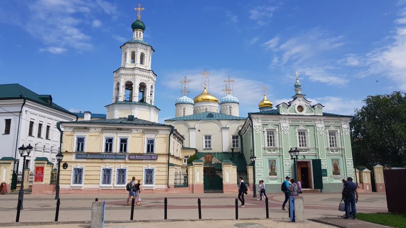 Kazan churches on the pedestrian street 在步行街的教堂