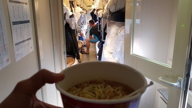 My staple, instant noodle, from Chita to Vladivostok 赤塔到符拉迪沃斯托克主食方便面