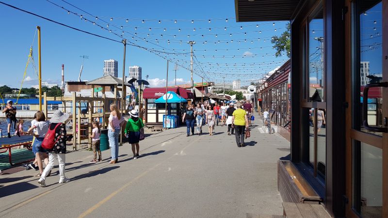 Vladivostok, waterfront 港湾步行街