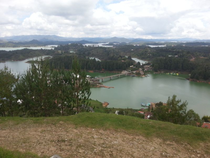 Beautiful Guatape 瓜塔佩的湖光山色