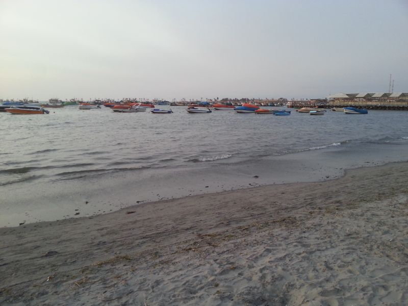 Paracas beach at sunset 日落后的帕拉卡斯海滩