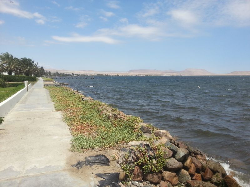 Paracas sea front bungalows 私人豪宅的后院