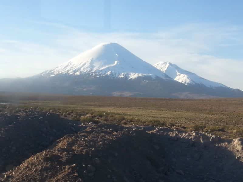 Snow-cap mountains along the way 沿路的雪山