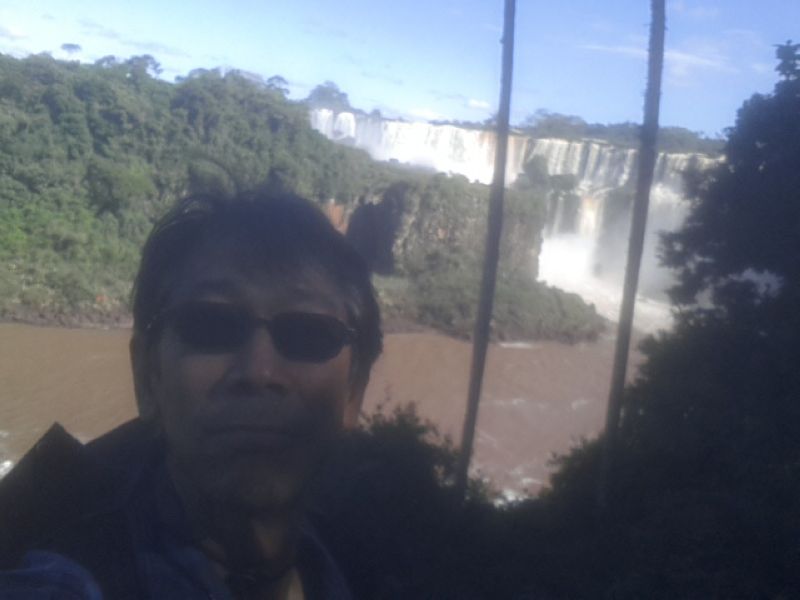 Me rearing my ugly head at Iguazu Falls 我也来跟伊瓜苏瀑布抢镜头