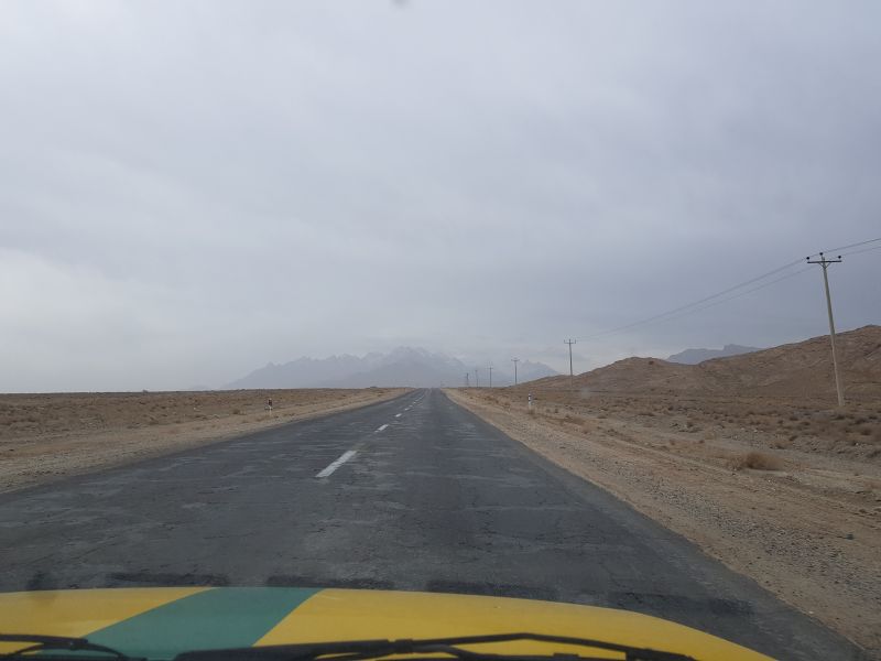 Desert landscape on the way to Abyaneh 往阿卜亚内赫的沙漠风貌