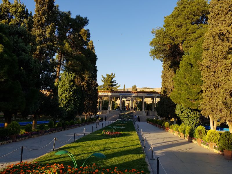 Park of the tombs of the poets 哈菲兹和萨迪墓公园   