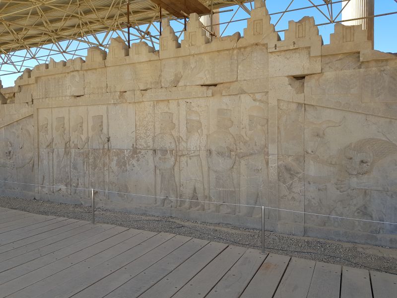 Persepolis-carved wall drawing 波斯波利斯-墙上雕图