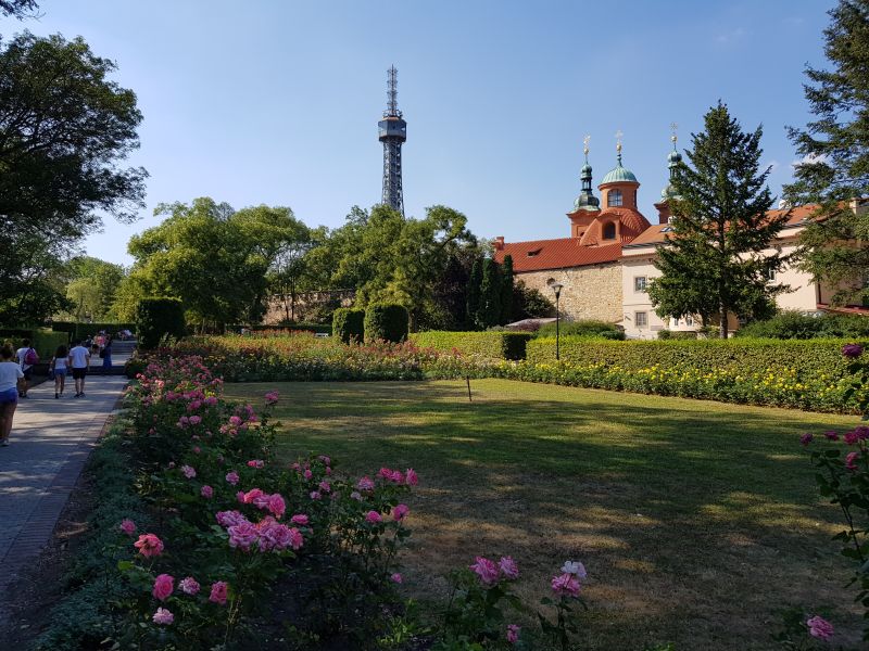 The Petrin Lookout Tower 瞭望塔