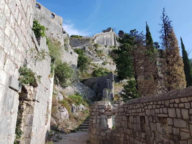 Staircase to the Fortress of Kotor 科特尔城堡阶梯