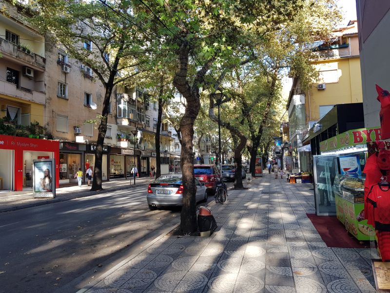 Street of Tirana 地拉那街景