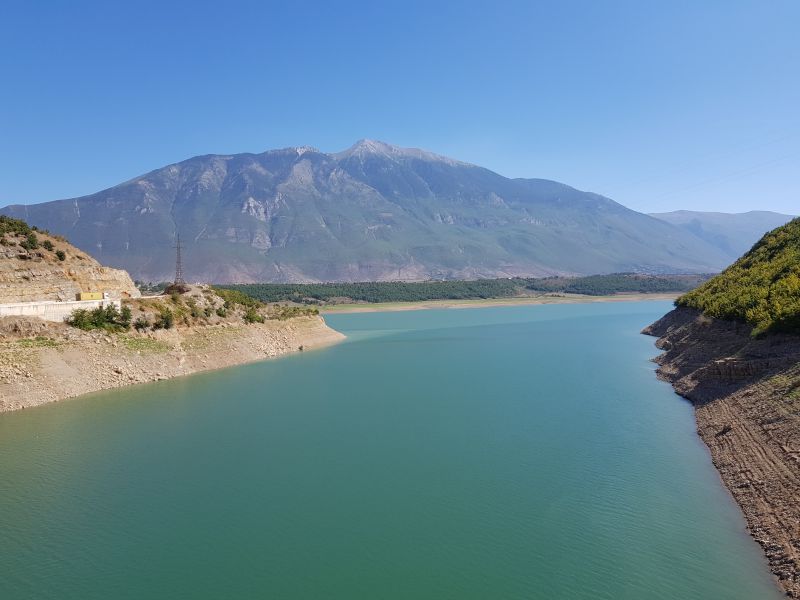 Scenery on way to Kosovo 往科索沃路上山水画面