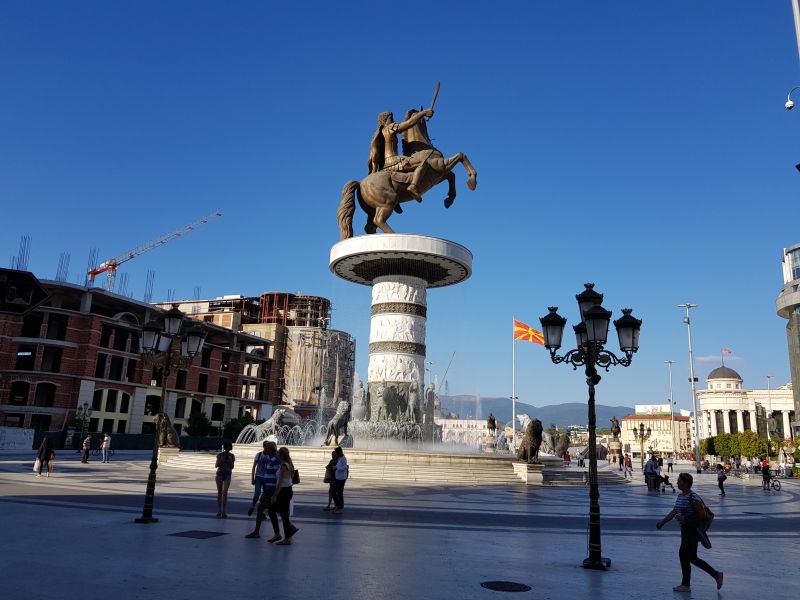 Warrior on a Horse in Macedonia Square “马上的战士”雕像