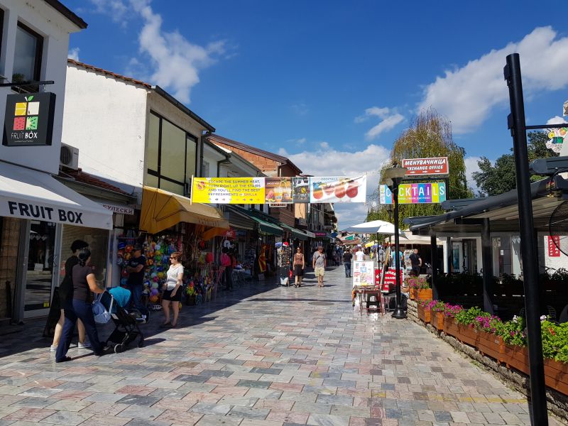 Ohrid pedestrian street 奥赫里德镇步行街