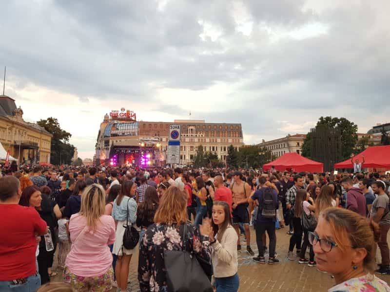 Concert in the city main square 城中心广场音乐会