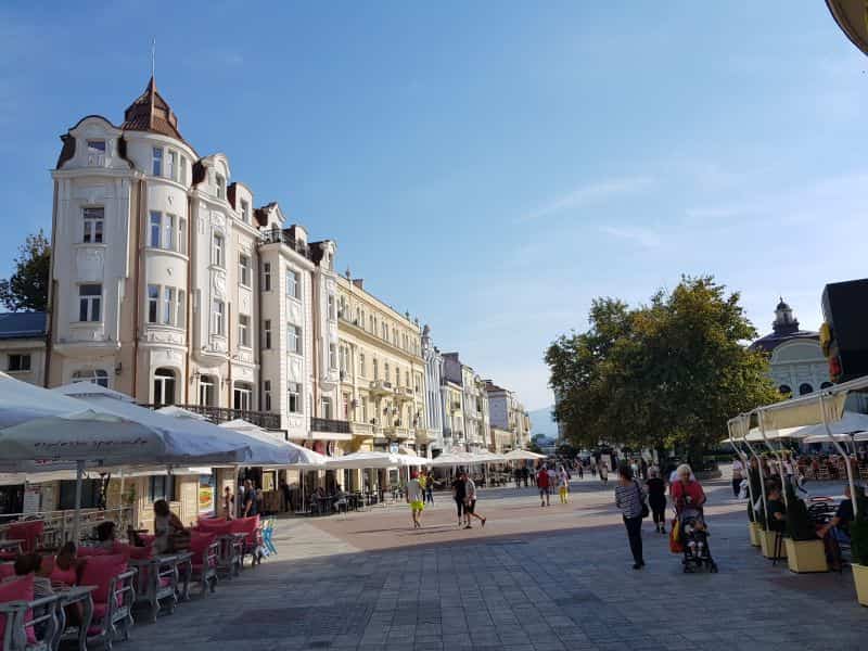 Pedestrian street in Plovdiv 普罗夫迪夫步行街