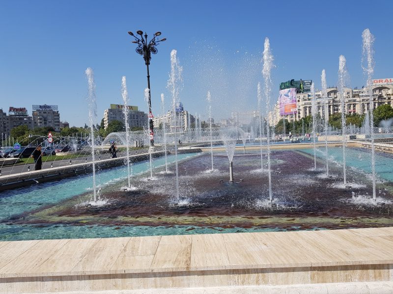 Union Square, world longest choreographed fountain system