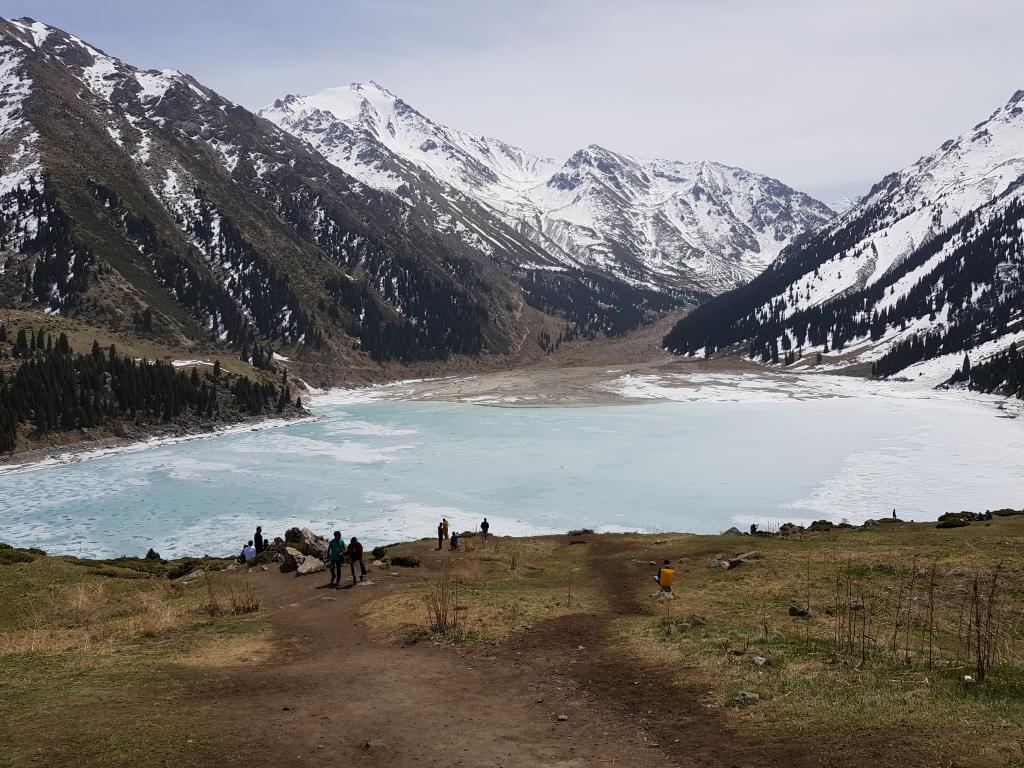 Almaty Lake 阿拉木图湖