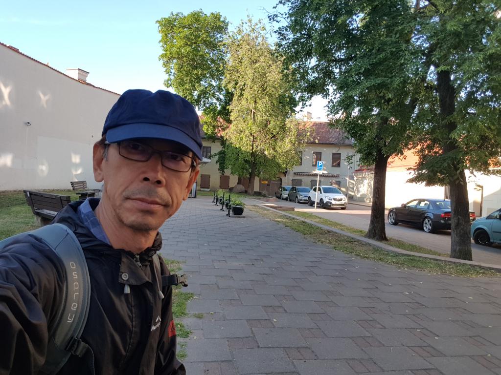 Me arriving early in the morning in Vilnius 我大早抵达维尔纽斯