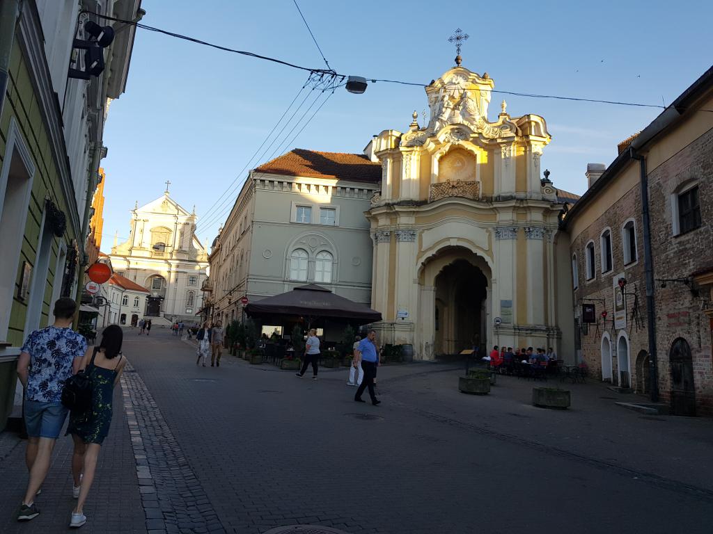 Ancient Basilian gate in the old city 古教堂大门