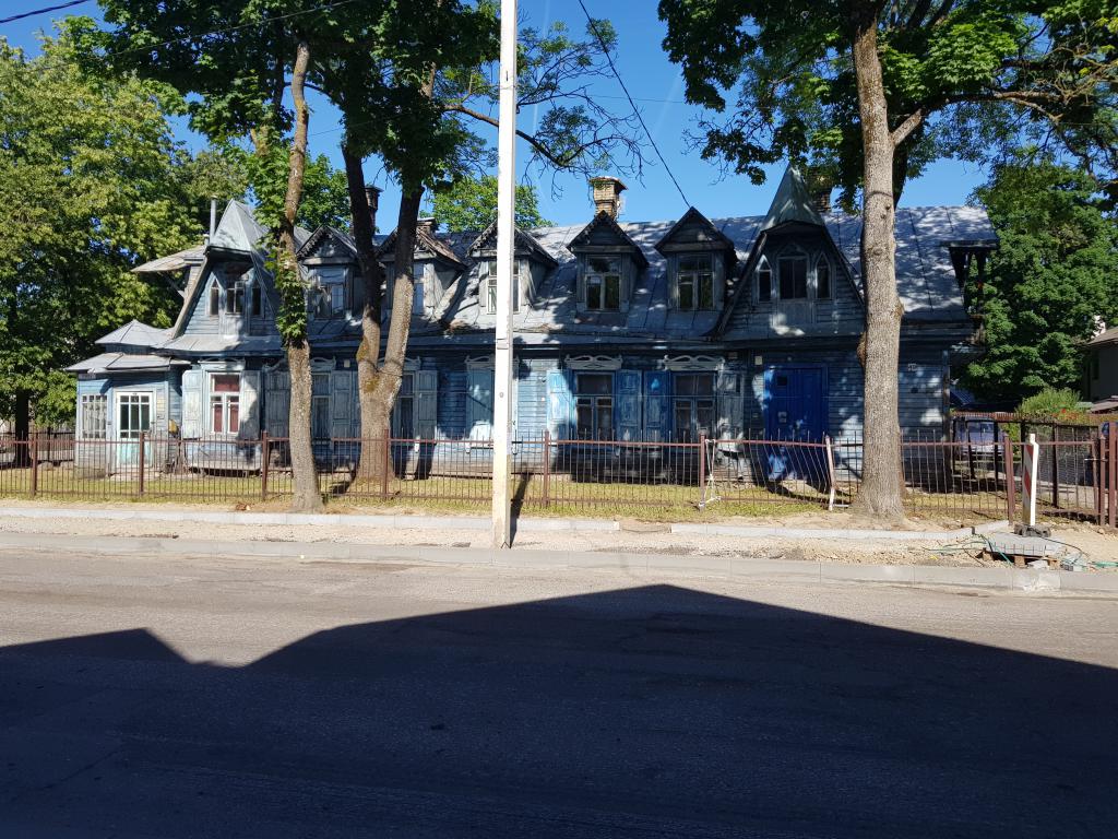 Old wooden houses in Vilnius 维尔纽斯的老木房