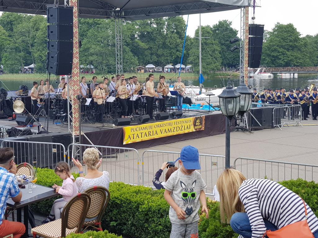 Youth orchestra joining celebration of Summer in Trakai 青年交响乐队参与庆夏活动