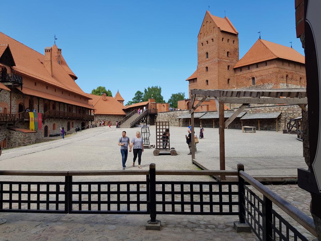 Trakai Island Castle inner courtyard 特拉凯岛城堡内院