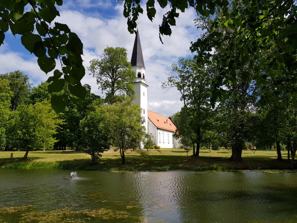 Little church in Sigulda 锡古尔达小教堂