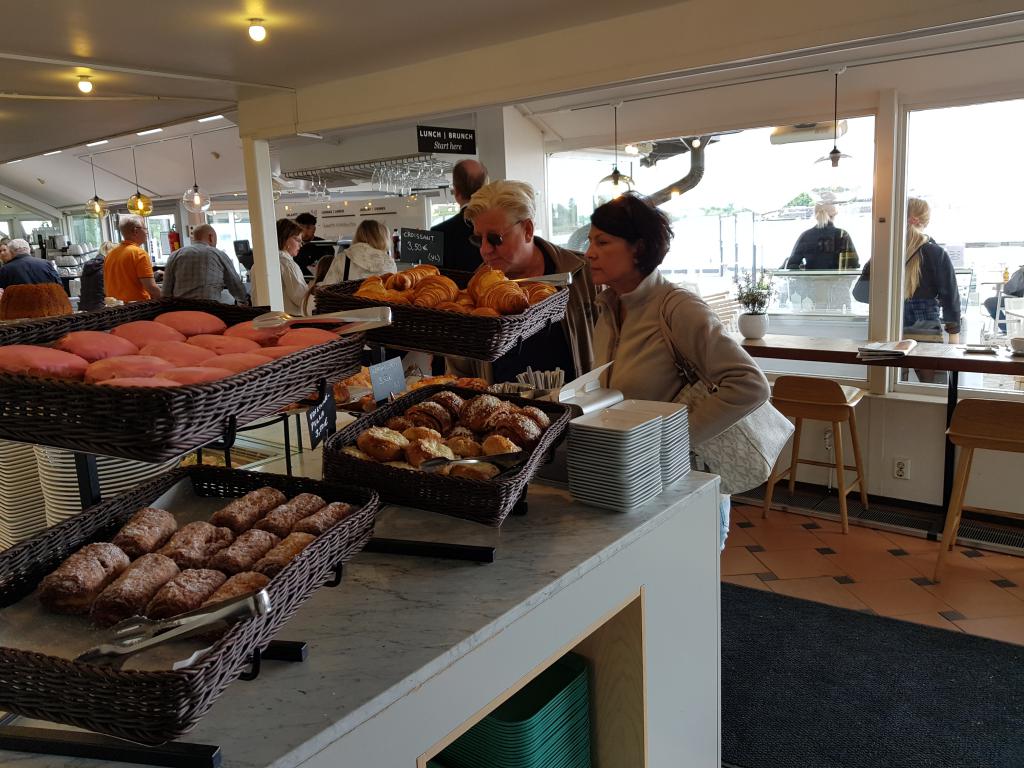 Cafe at the sea front, Helsinki 赫尔辛基滩咖啡馆