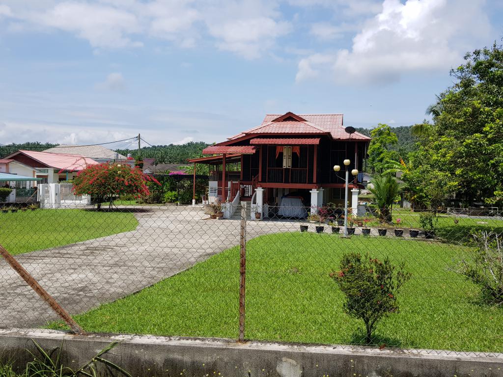 Malay house in Slim River  马来风格房子