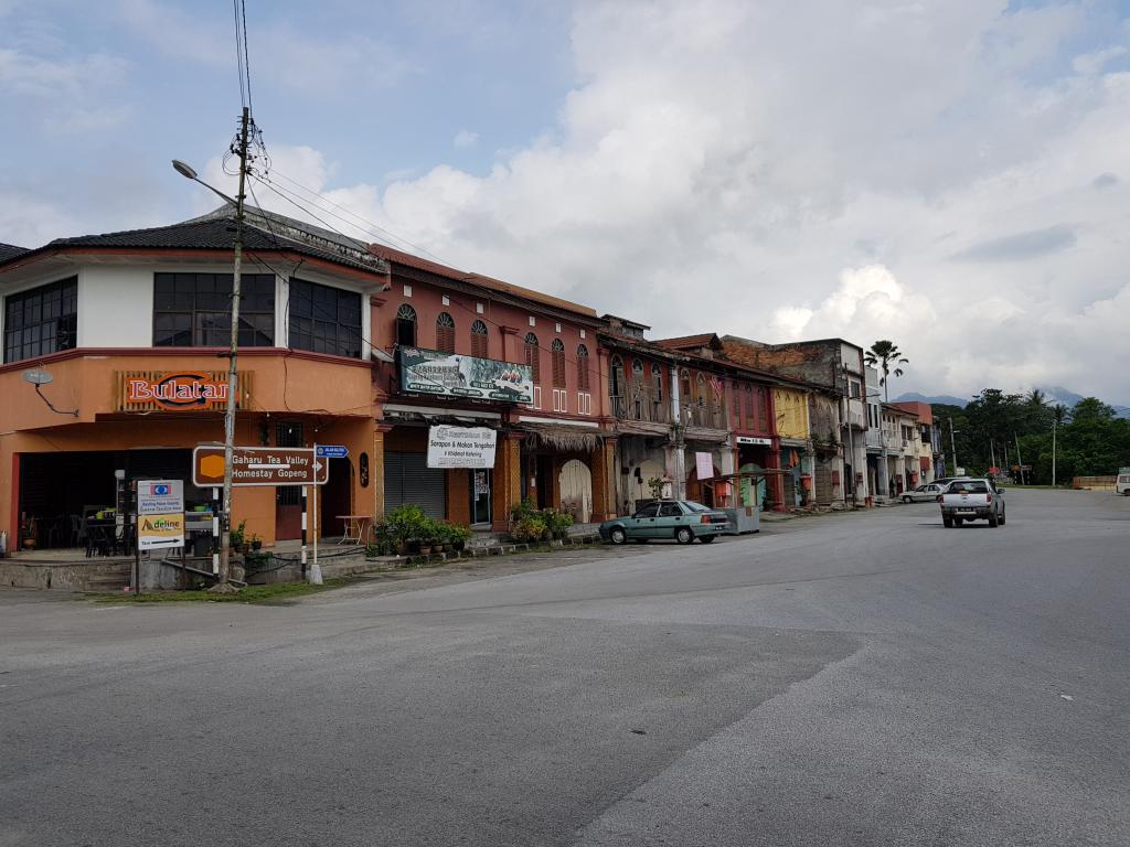 Gopeng 务边