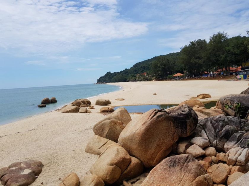 Teluk Cempedak Beach 关丹 Cempedak 海滩