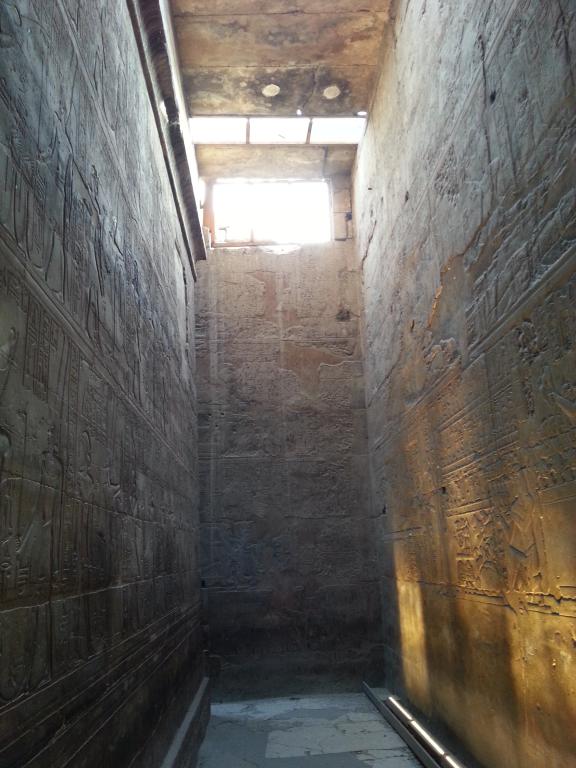 Reliefs on Luxor temple walls 卢克索神庙浮雕