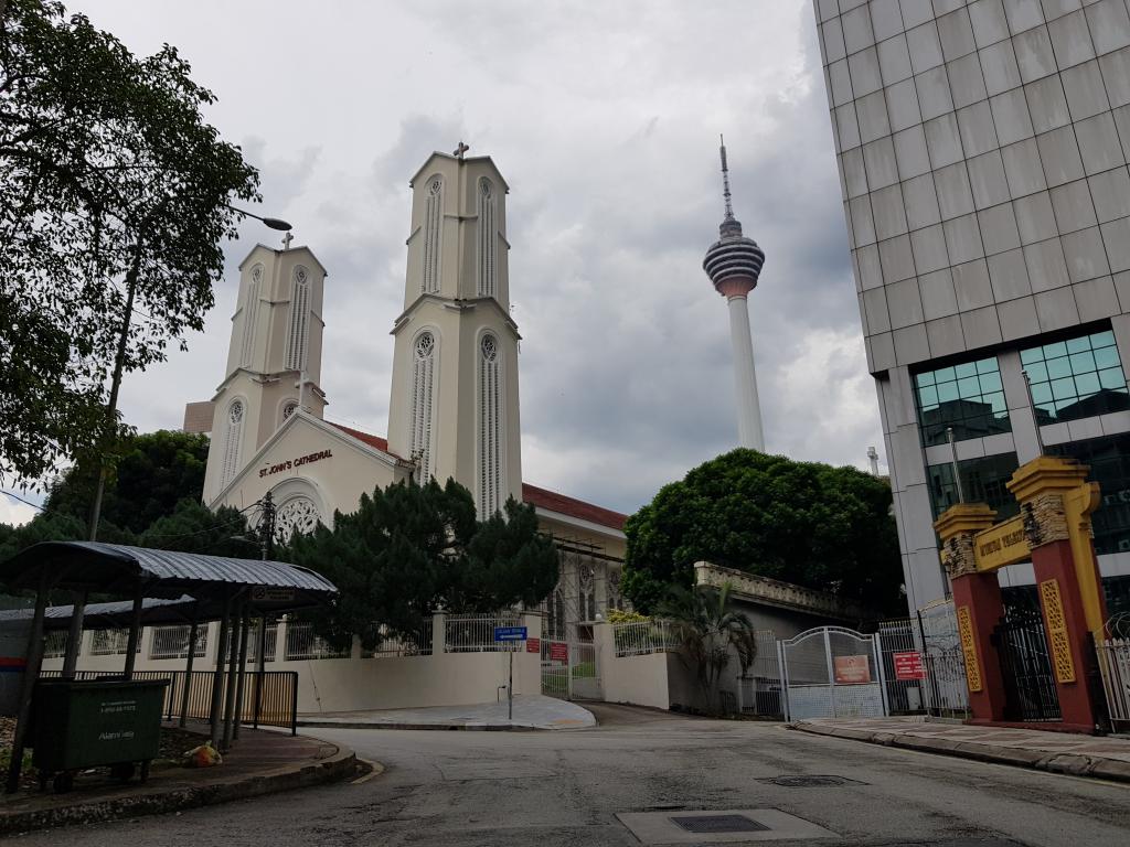 An old church and Kuala Lumpur Tower in city center 市内老教堂和吉隆坡高塔