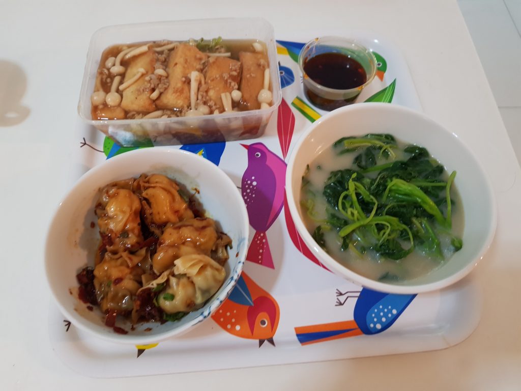 Spicy prawn dumpling, braised tofu and soupy spinach 红油虾饺，焖豆腐，上汤菠菜