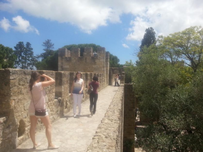 Castelo de S Jorge, 11th-century hilltop Moorish 11世纪山顶上摩尔式的圣若热城堡