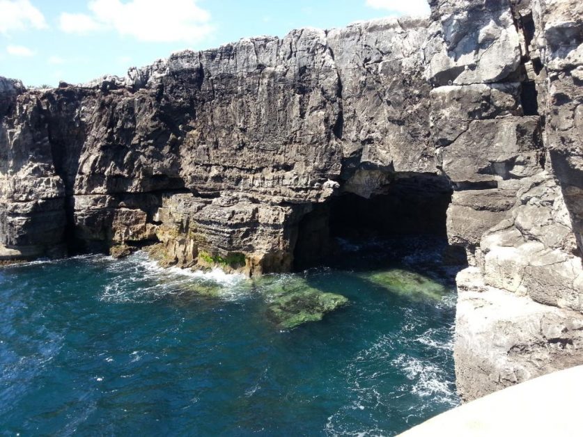 Mouth of Hell, near Caicais 卡斯凯什的奇异滩洞