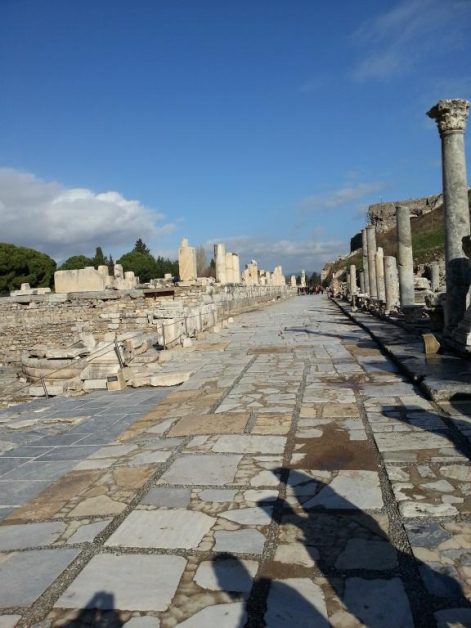 The marble street of ancient Ephesus 古以弗所的大理石街道