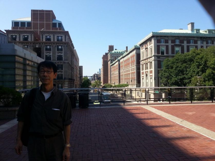 Decades old buildings in New York in tip top condition 纽约的几十年旧建筑巅峰状态