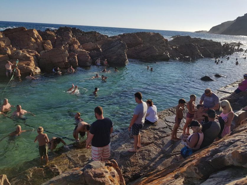 Outdoor swimming pool, The Poort 摩梭湾室外泳池