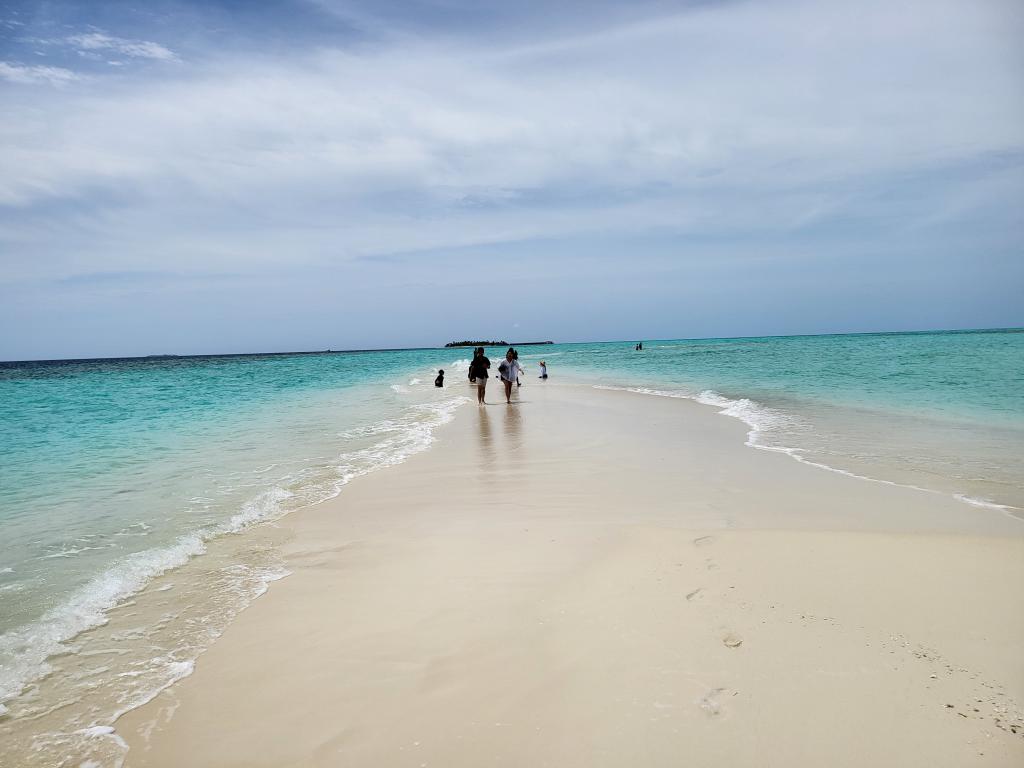 Dhiggiri Sandbank