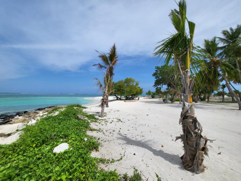 No-bikini Beach, Maafushi