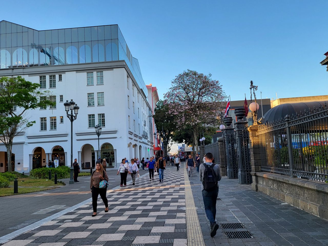 Calle 3 pedestrian street