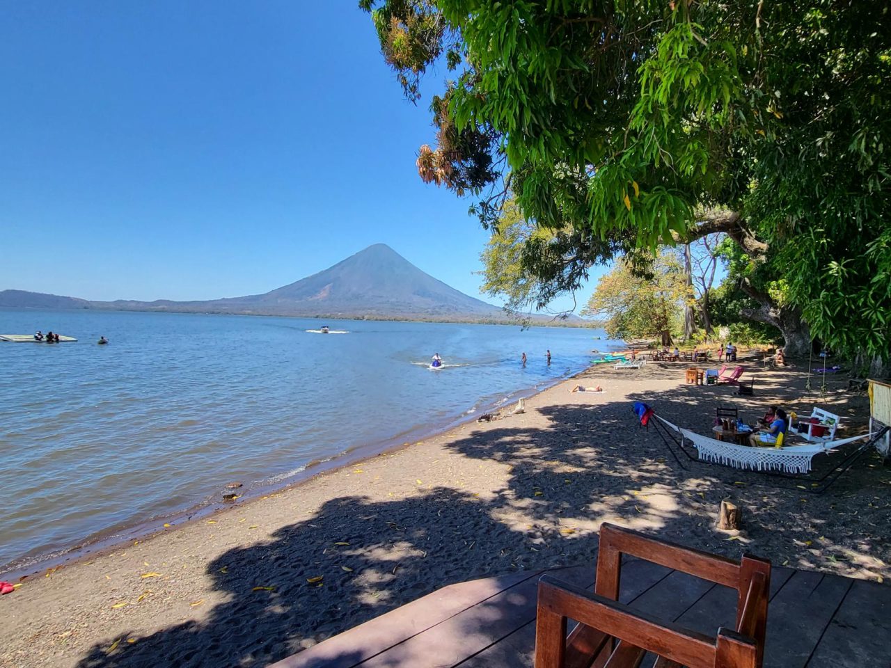 Playa Mangos, Ometepe