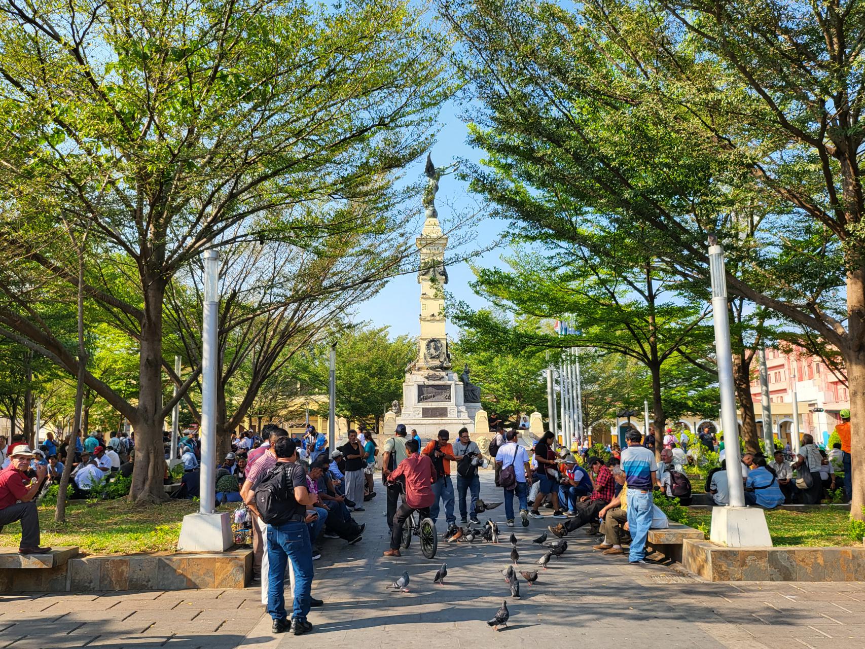 Plaza Libertad, where people gather