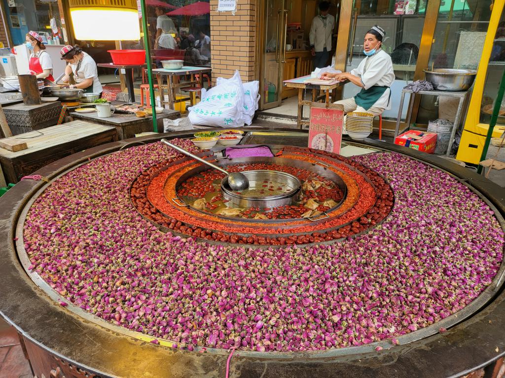 Rose pigeon soup, Kashgar Old Town