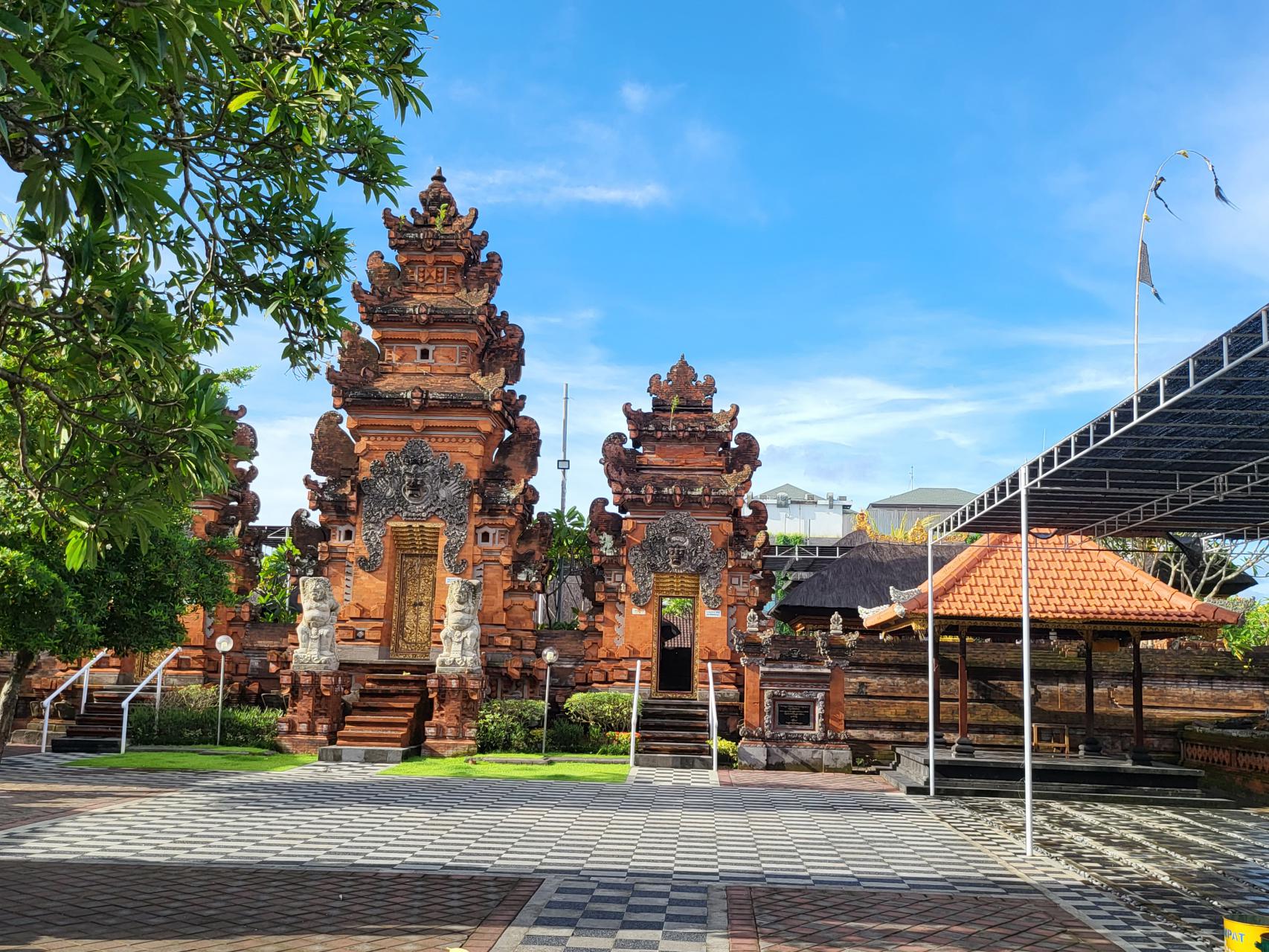 Petitenget Temple, Kuta North